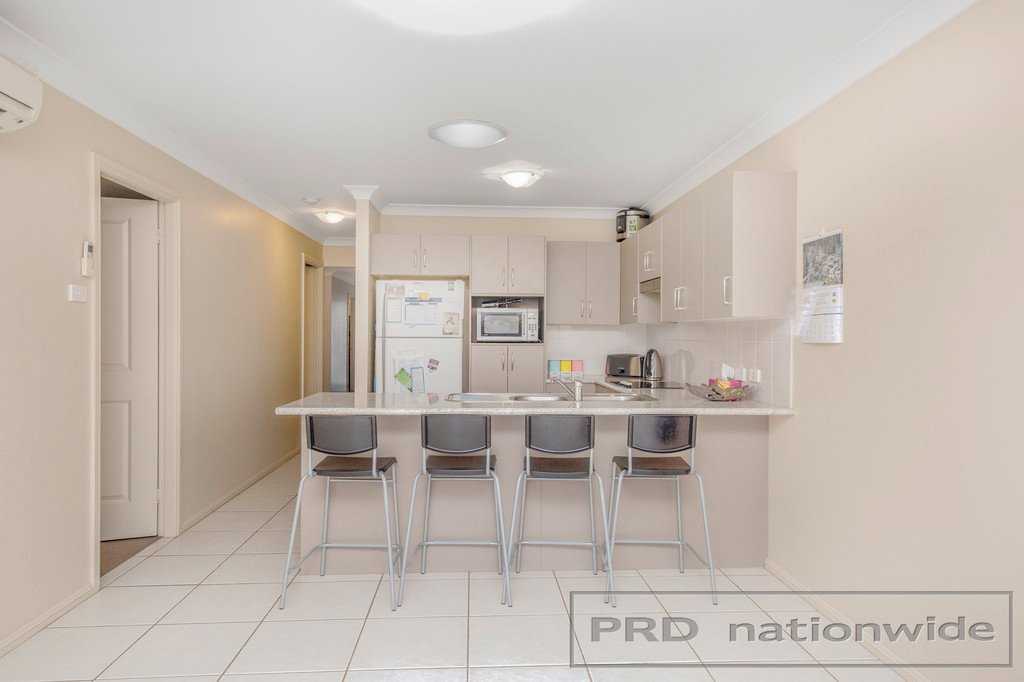 2/77 Yates Street BRANXTON 4