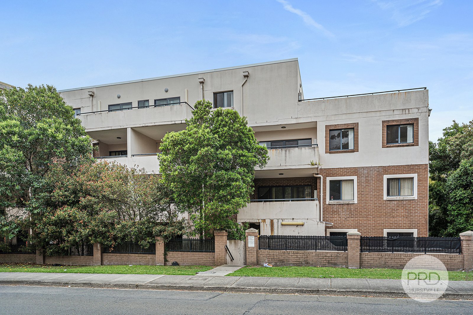 27/74-80 Woniora Road HURSTVILLE 1