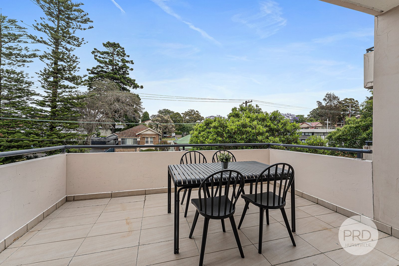 27/74-80 Woniora Road HURSTVILLE 8
