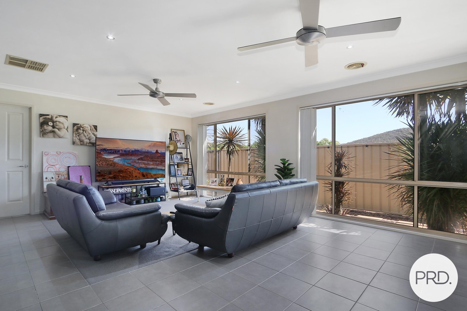 2/774 Centaur Road HAMILTON VALLEY 6
