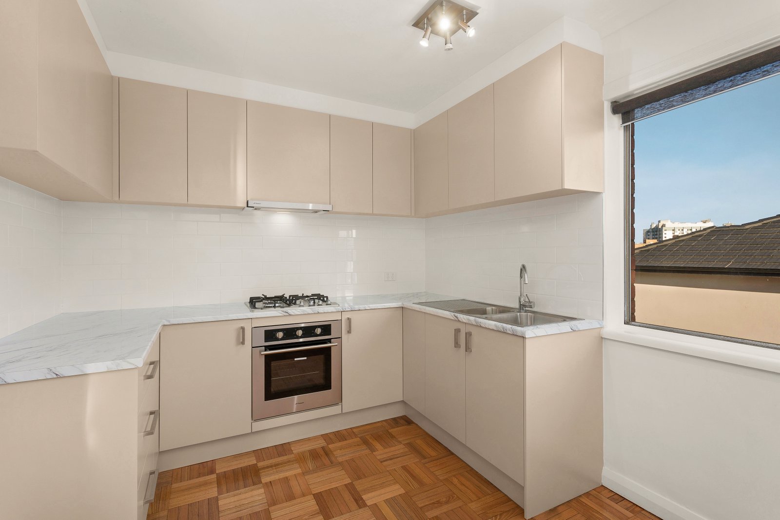 Real Estate and Property in 2/779 Station Street, Box Hill North, VIC