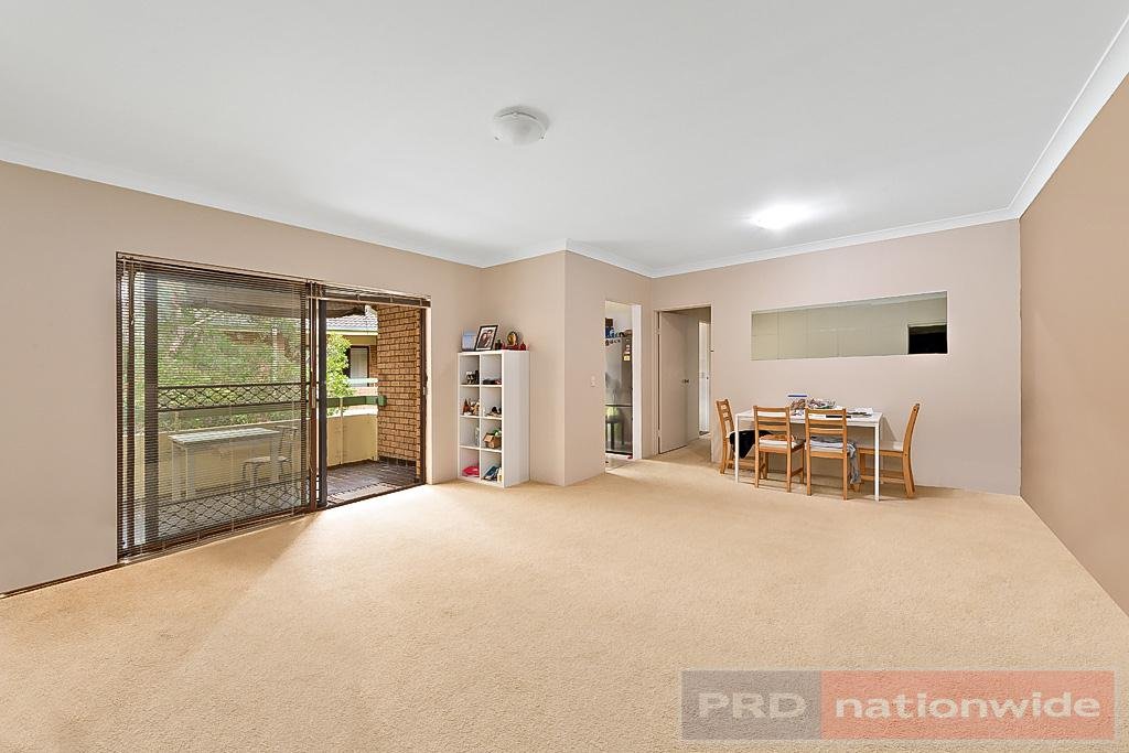 27/8-14 Swan Street REVESBY 1