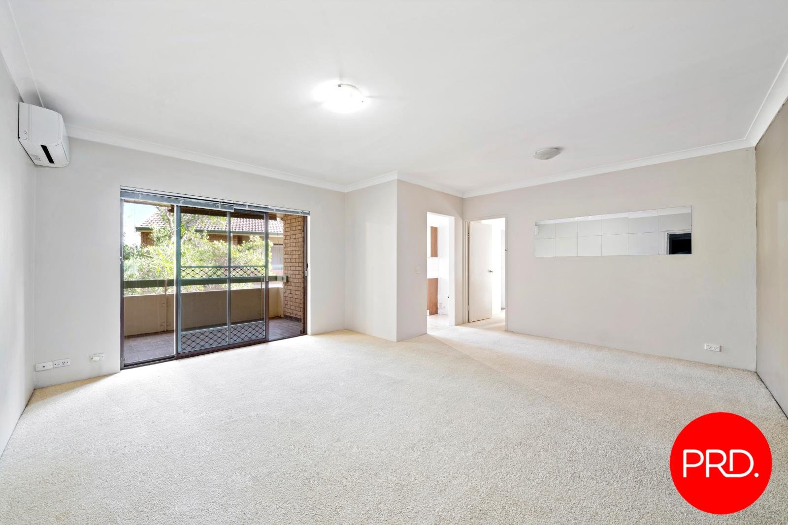27/8-14 Swan Street REVESBY 1
