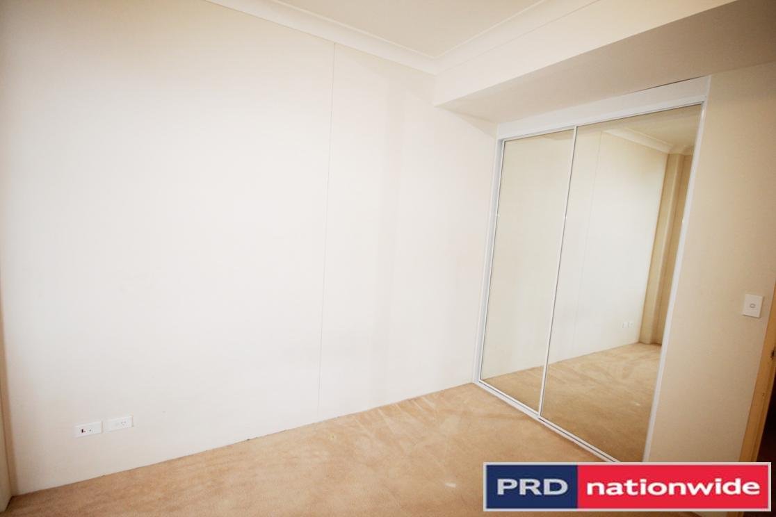 27/8 Derby Street KOGARAH 5