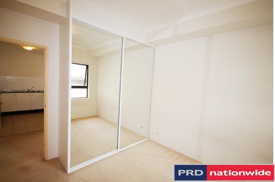 27/8 Derby Street KOGARAH 6