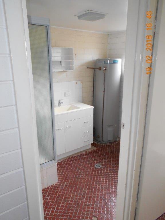 2/78 LAMBIE Street TUMUT 7