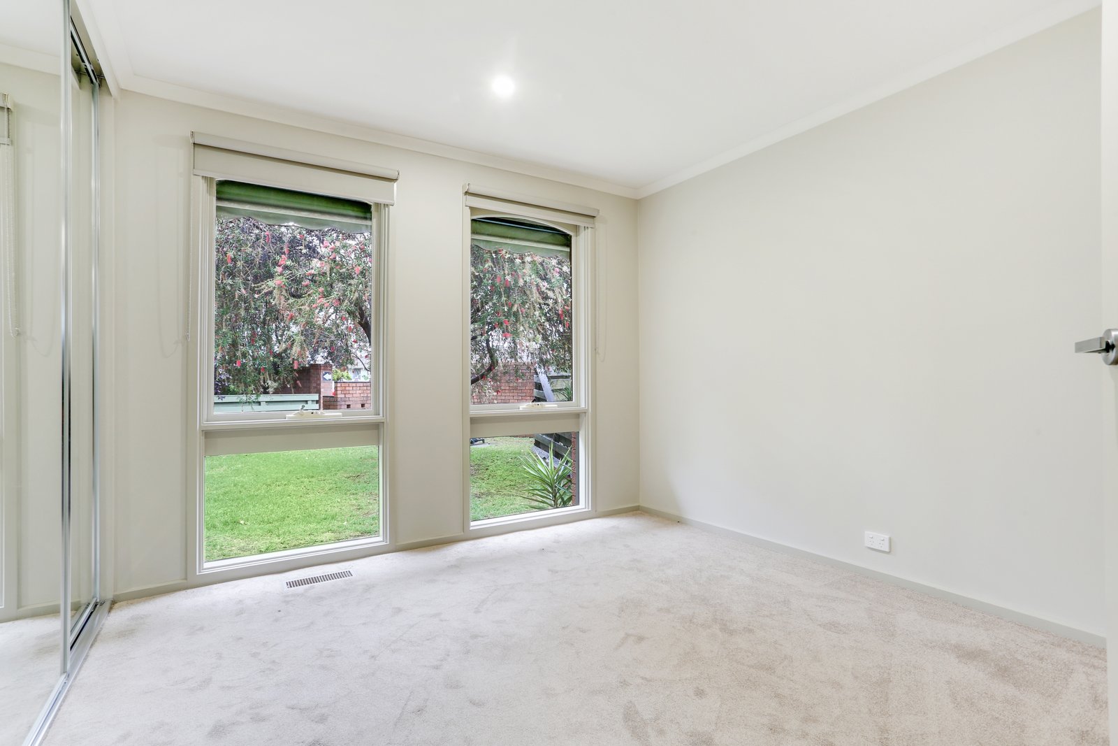 Gallery: 27/824-832 Heatherton Road