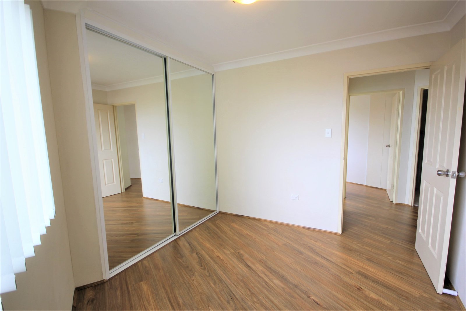 27/9-13 West Street HURSTVILLE 4