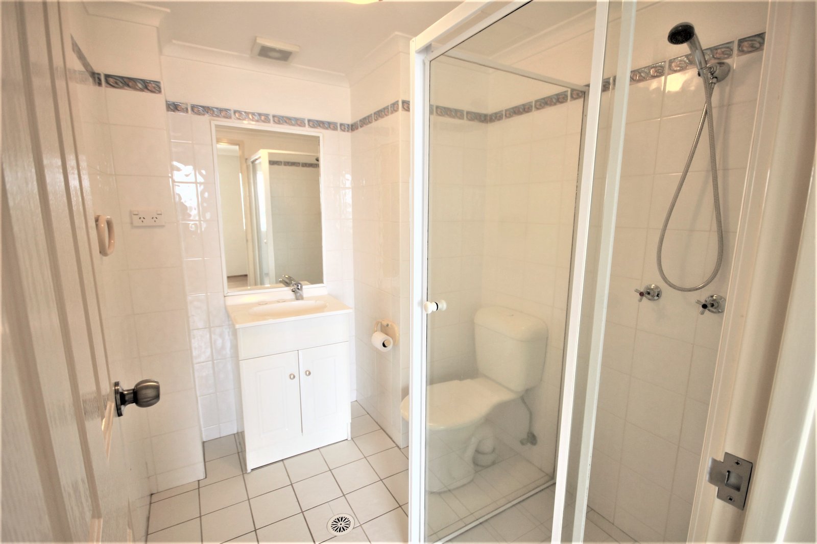 27/9-13 West Street HURSTVILLE 9