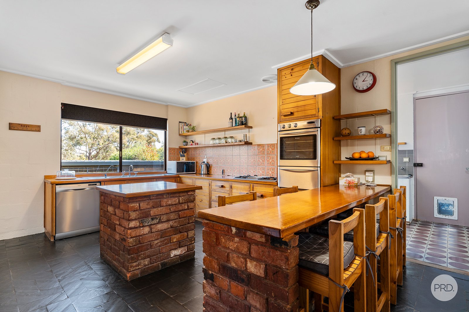 279 Allingham Street KANGAROO FLAT 5