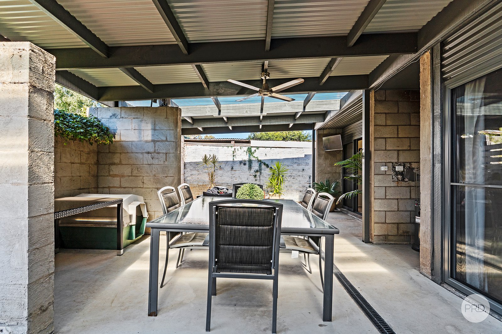 279 Allingham Street KANGAROO FLAT 17