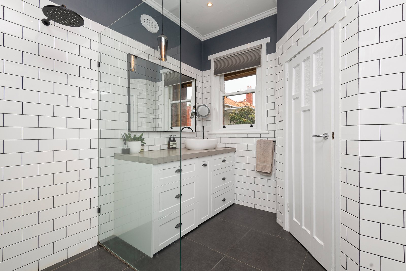 2/79 Barkly Street, St Kilda, 3182