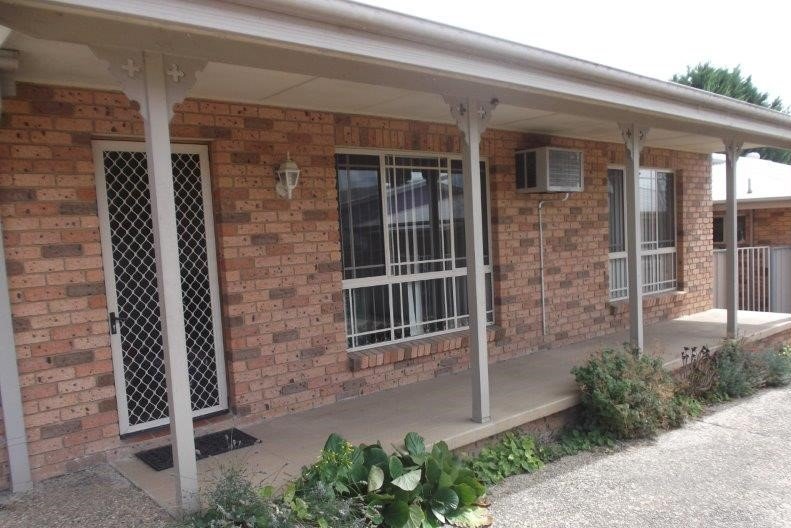 2/79 Fitzroy Street TUMUT 1