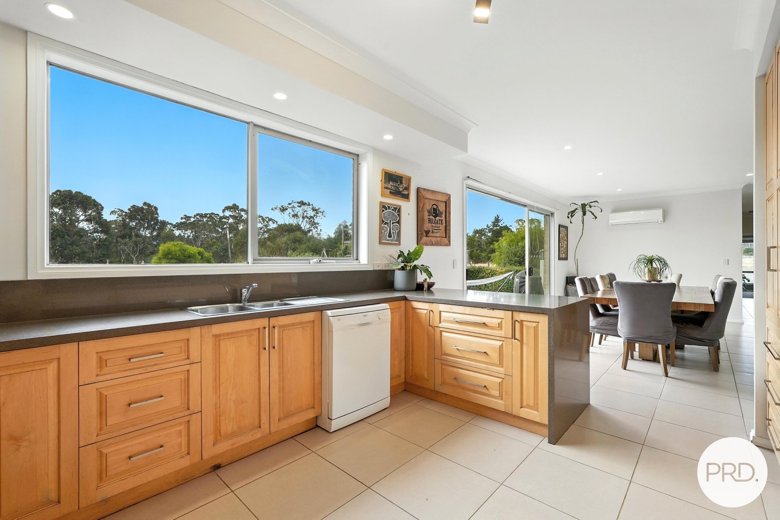 279 Gellibrand Drive SANDFORD 18