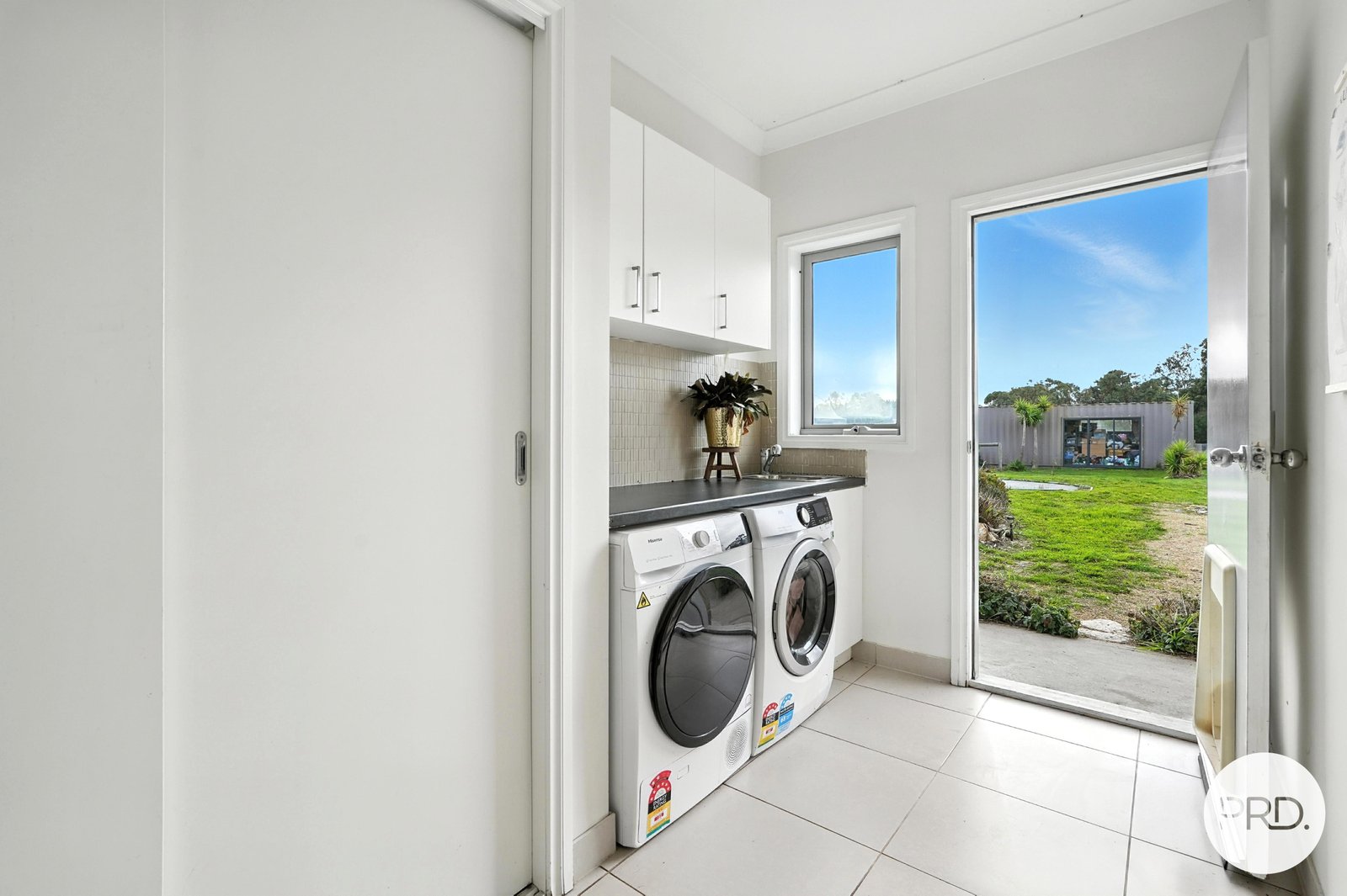 279 Gellibrand Drive SANDFORD 27