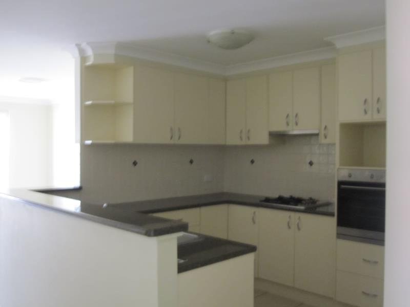 2/79 Grant Street TAMWORTH 5