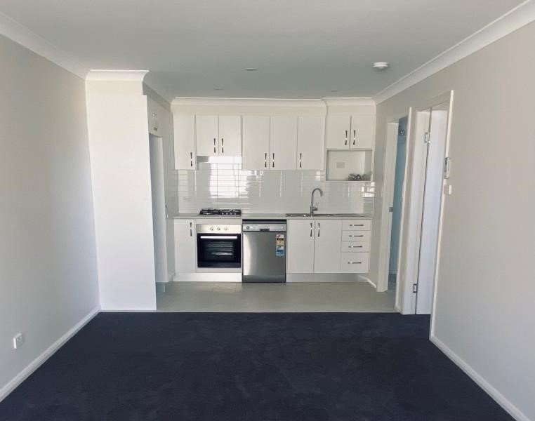 2/79 Kenny Drive TAMWORTH 2