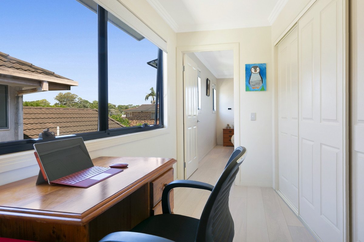 2/79 Nobby Parade MIAMI 11