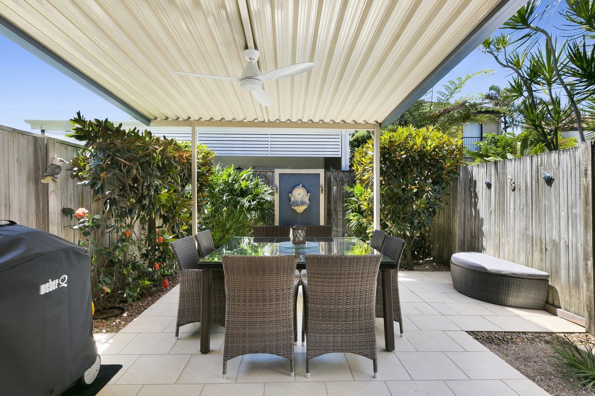 2/79 Nobby Parade MIAMI 5