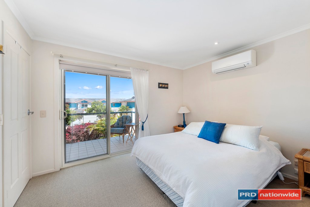 27/94 Solitary Islands Way SAPPHIRE BEACH 8