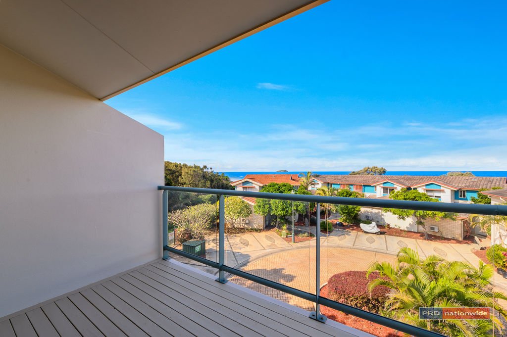 27/94 Solitary Islands Way SAPPHIRE BEACH 7