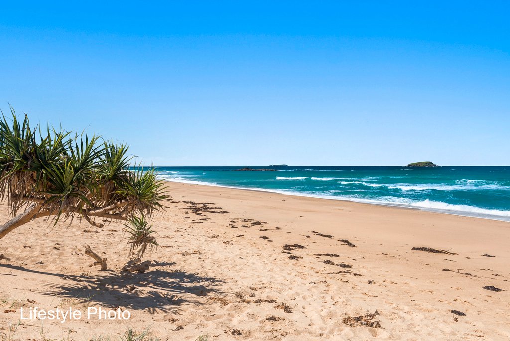 27/94 Solitary Islands Way SAPPHIRE BEACH 20