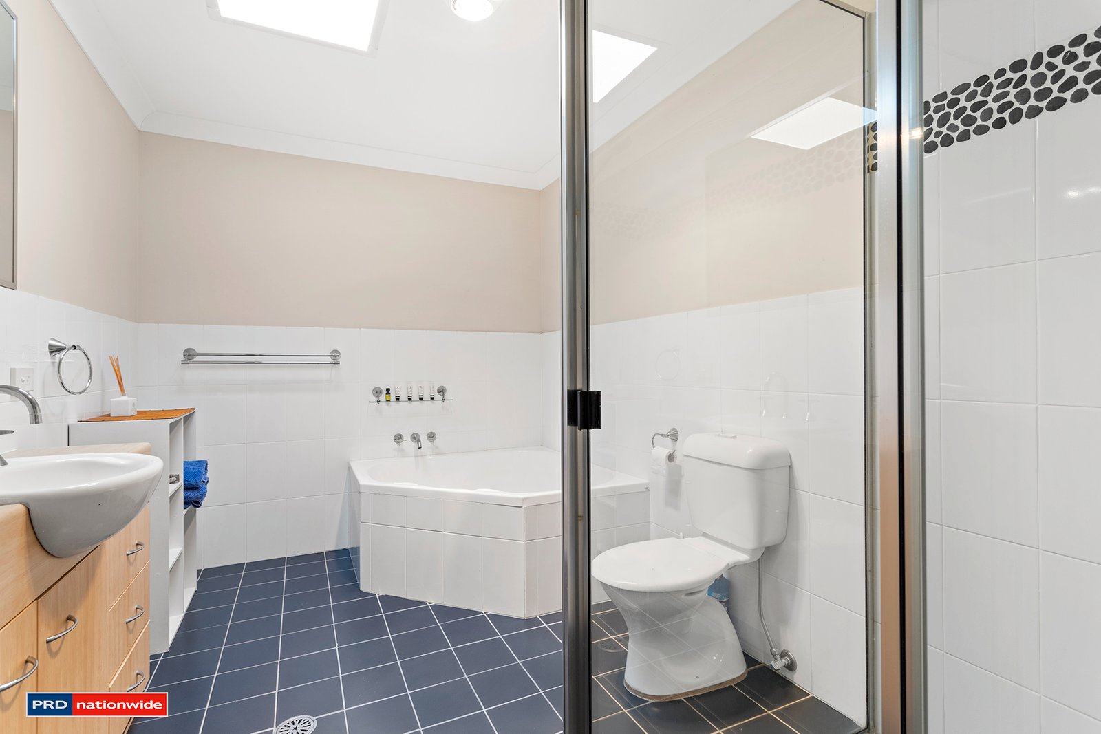 27a Albacore Drive CORLETTE 13