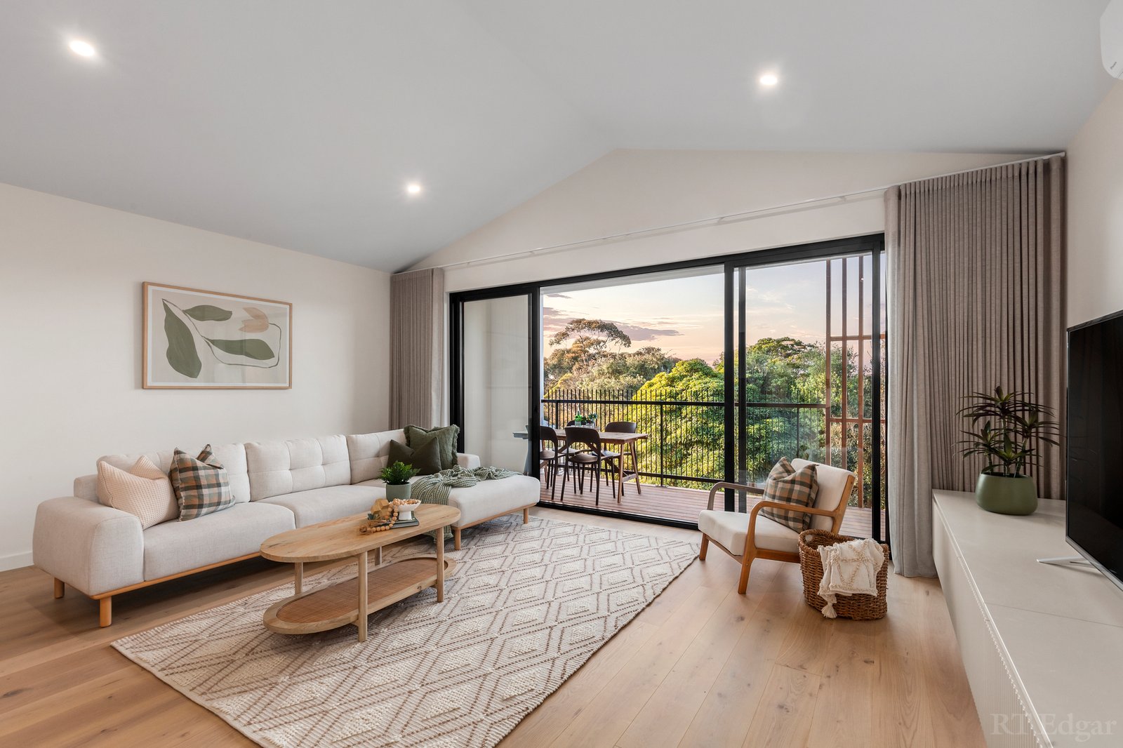 Real Estate and Property in 27a Asbury Street West, Ocean Grove, VIC