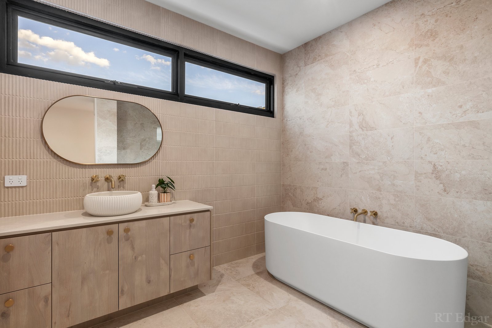 Real Estate and Property in 27a Asbury Street West, Ocean Grove, VIC