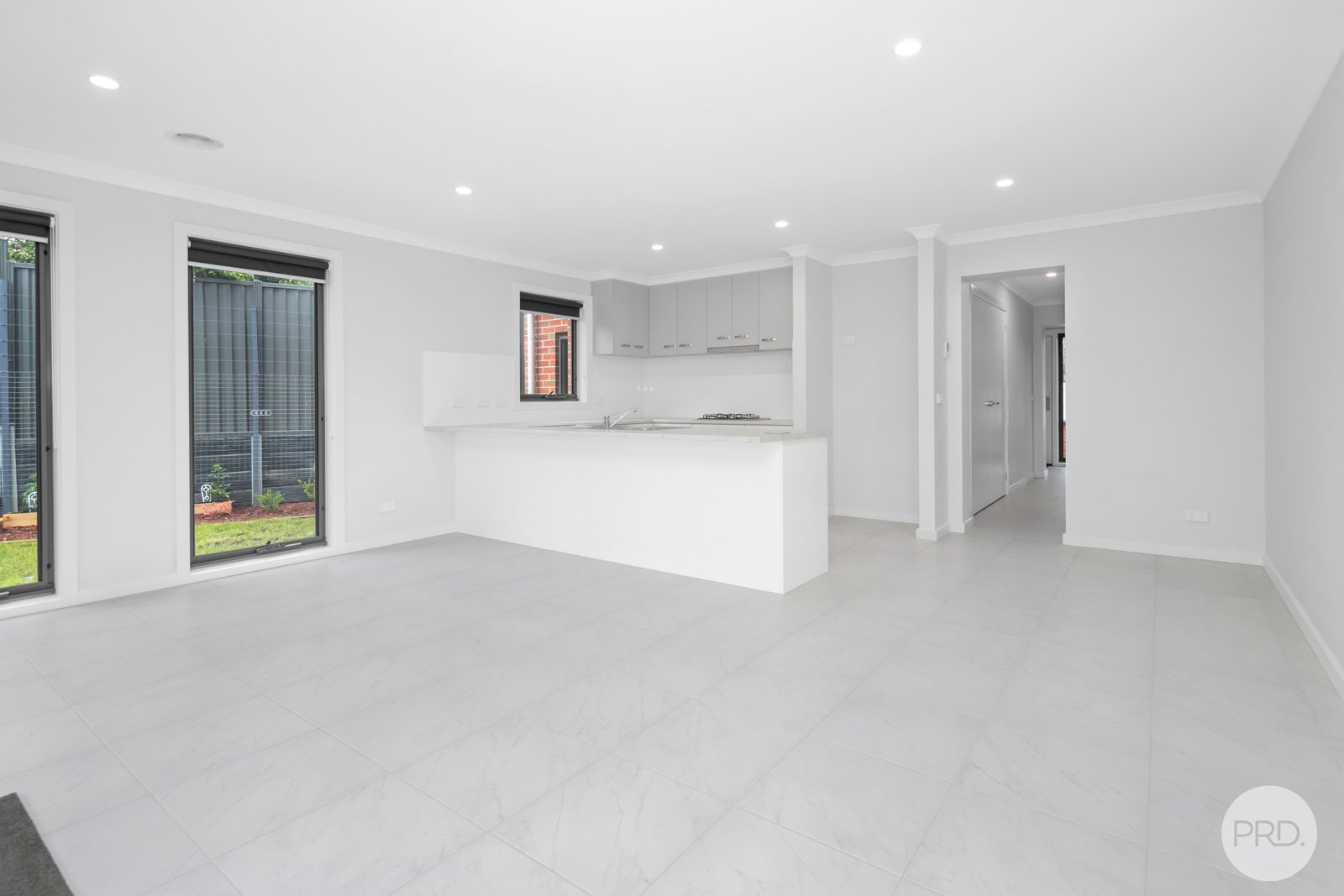 2/7A Eddy Street GOLDEN POINT 4