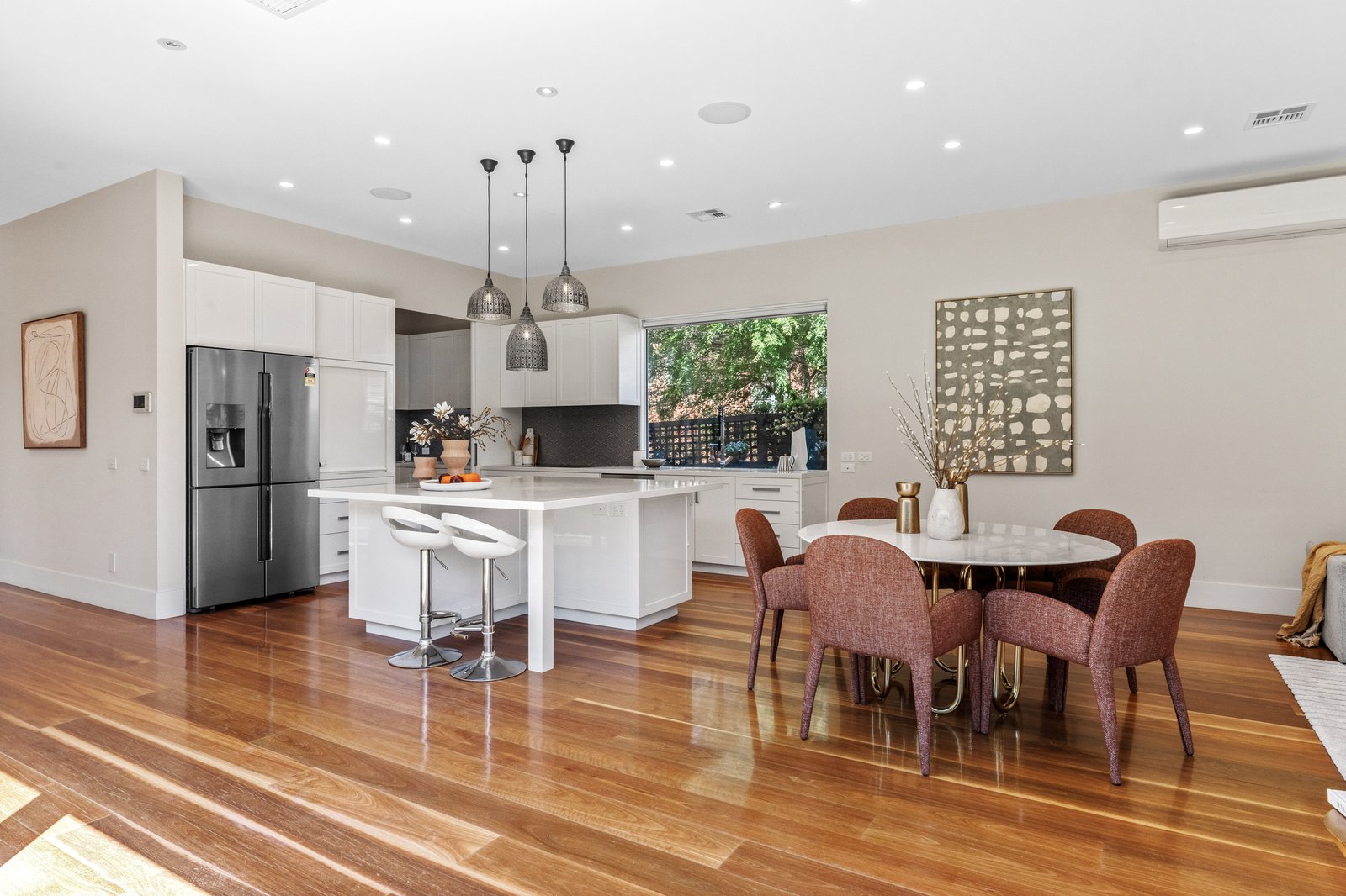 Gallery: 27A Glencairn Avenue