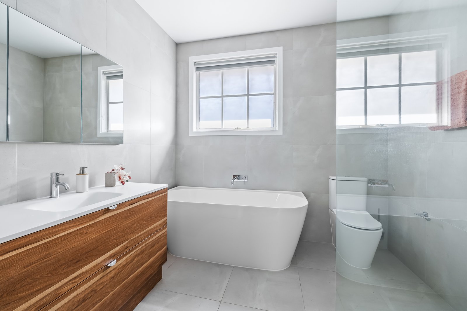 Real Estate and Property in 27A Hobson Street, Thornbury, VIC