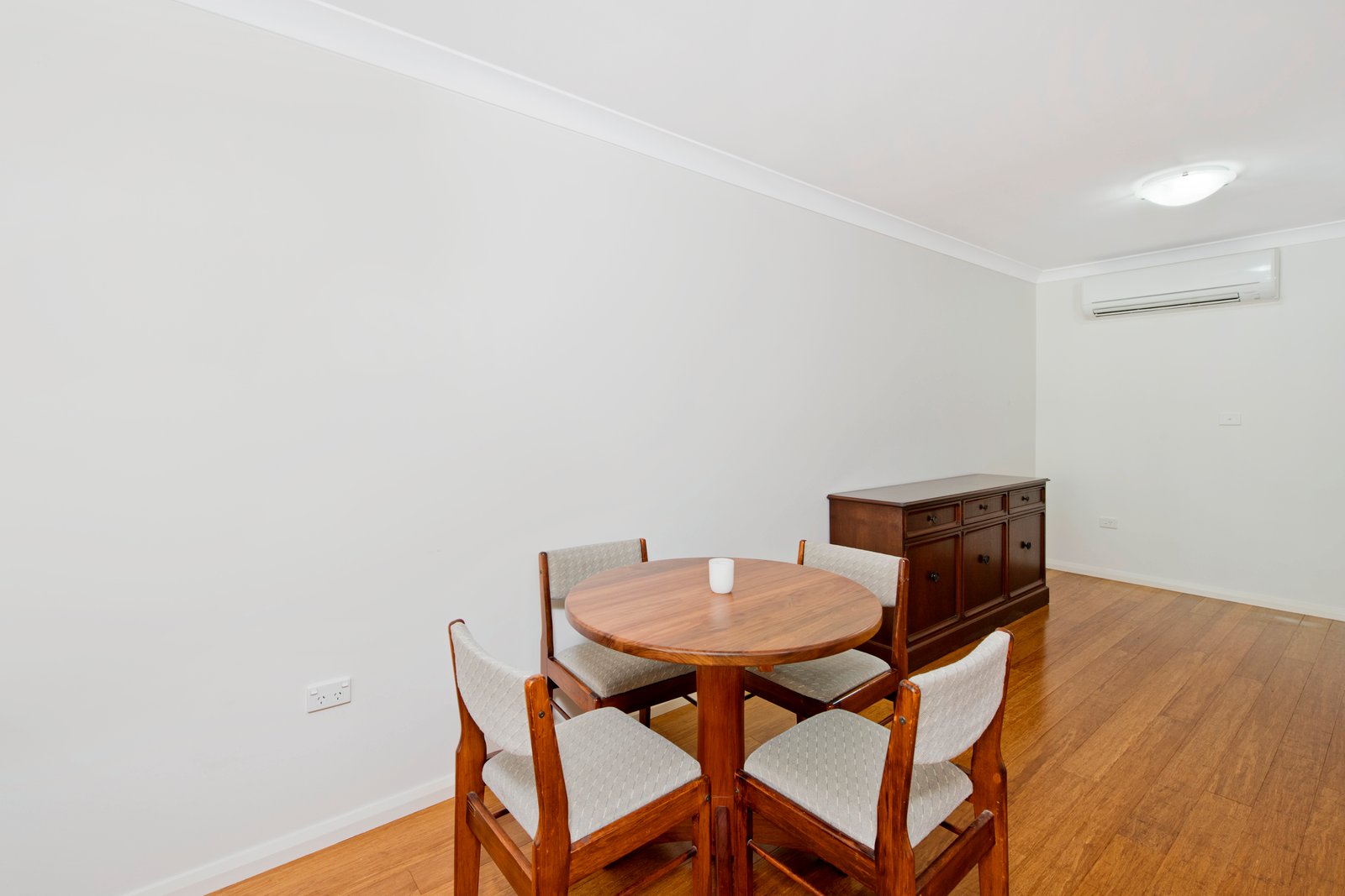 27A Lake Street LAURIETON 10