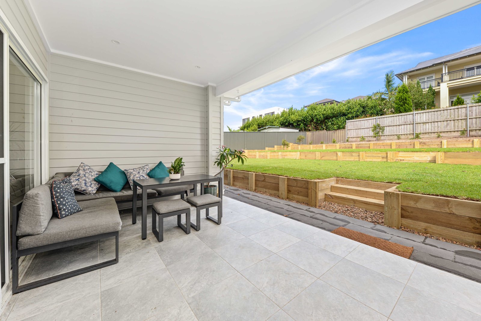 27A Lucas Avenue MALABAR 2