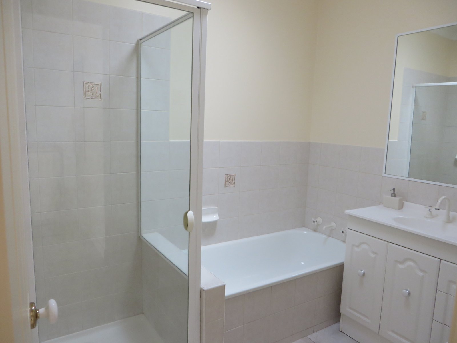 Gallery: 27A Matthieson Street