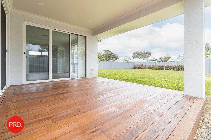 27A Mecca Lane BUNGENDORE 19
