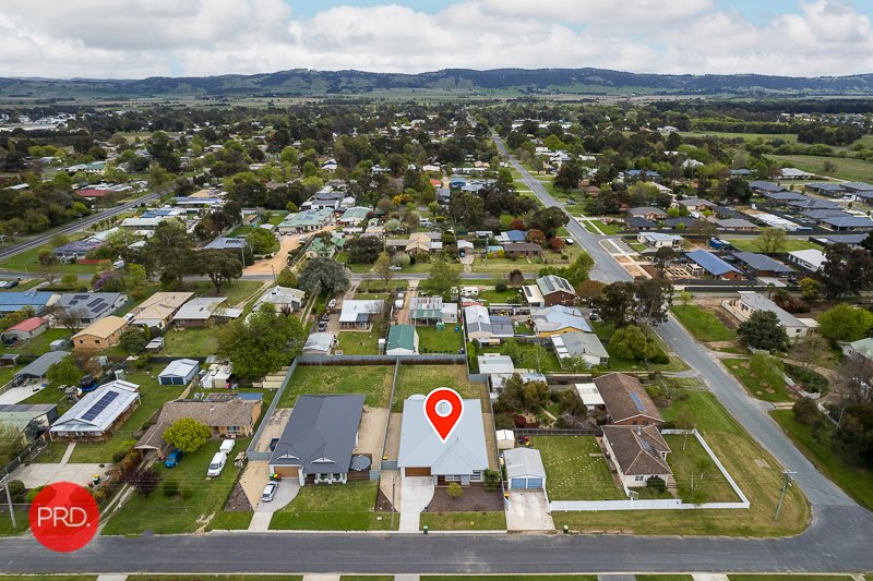 27A Mecca Lane BUNGENDORE 22