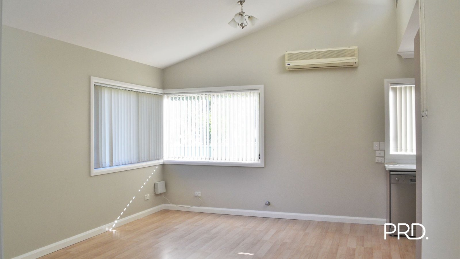 27a Penrose Cres  South Penrith 4