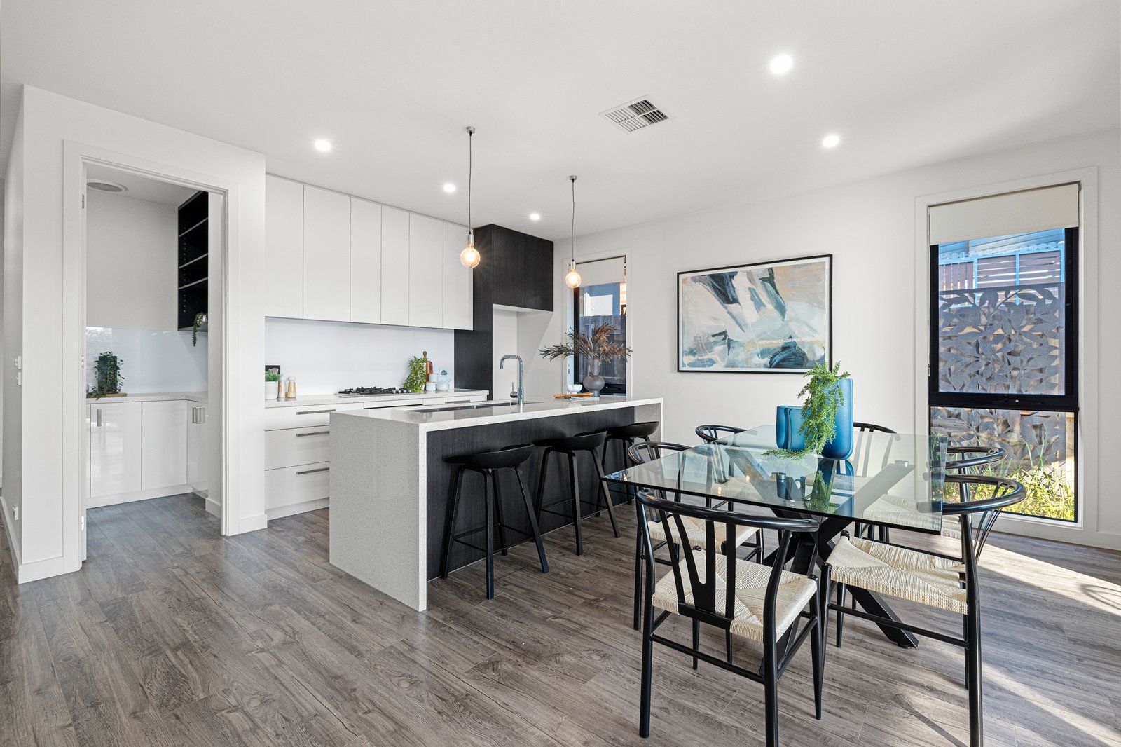 Gallery: 27A Sunray Avenue
