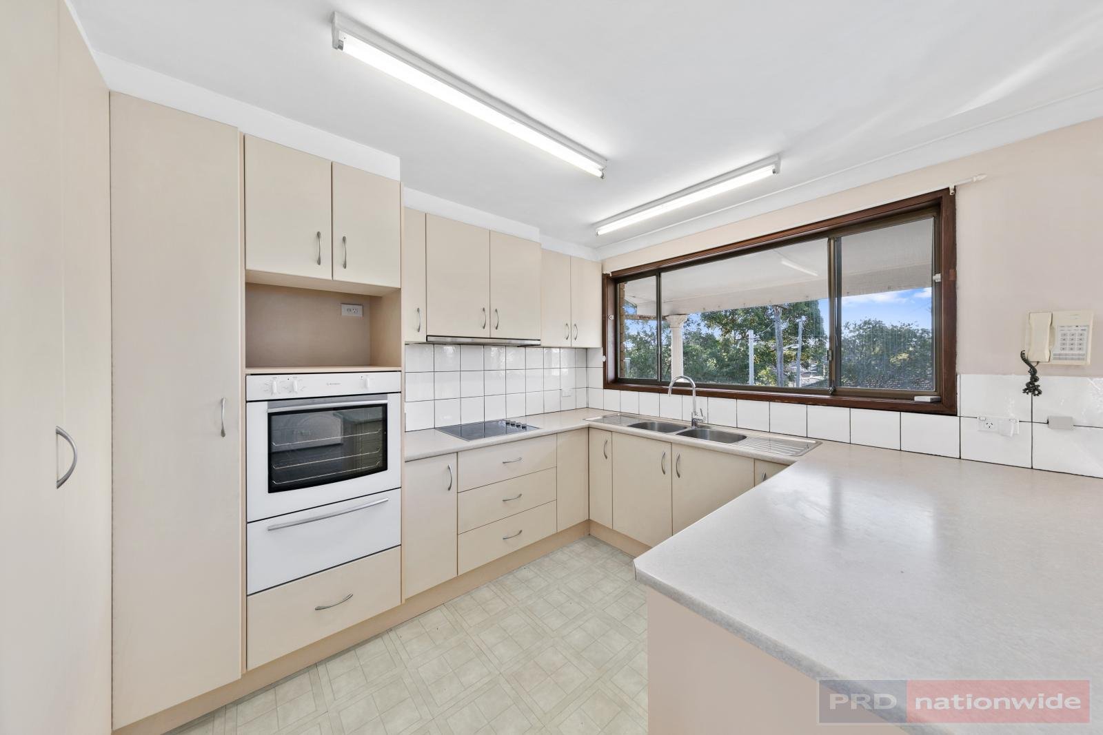 27a Tompson Road REVESBY 3