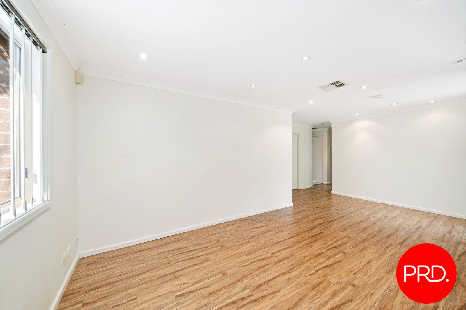 2/7A Wilberforce Road REVESBY 3