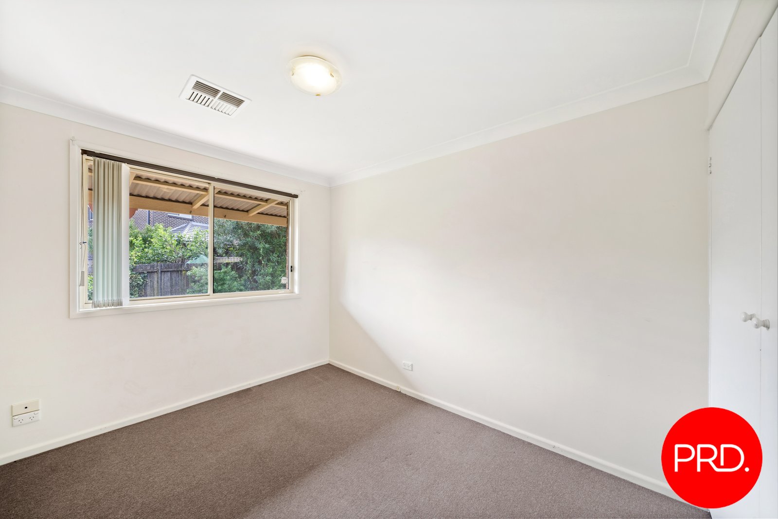 2/7A Wilberforce Road REVESBY 5