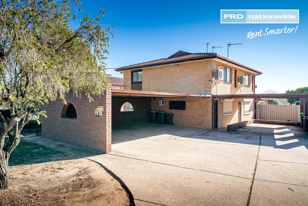 2/7B Henschke Avenue TOLLAND 1