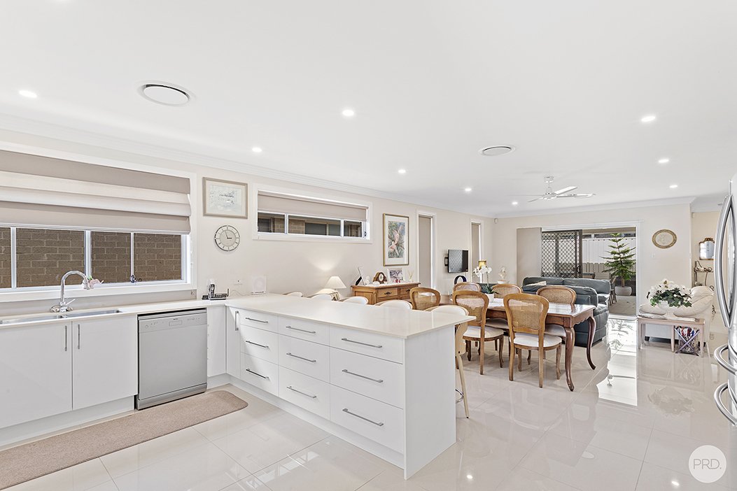 27c Dowling Street NELSON BAY 2