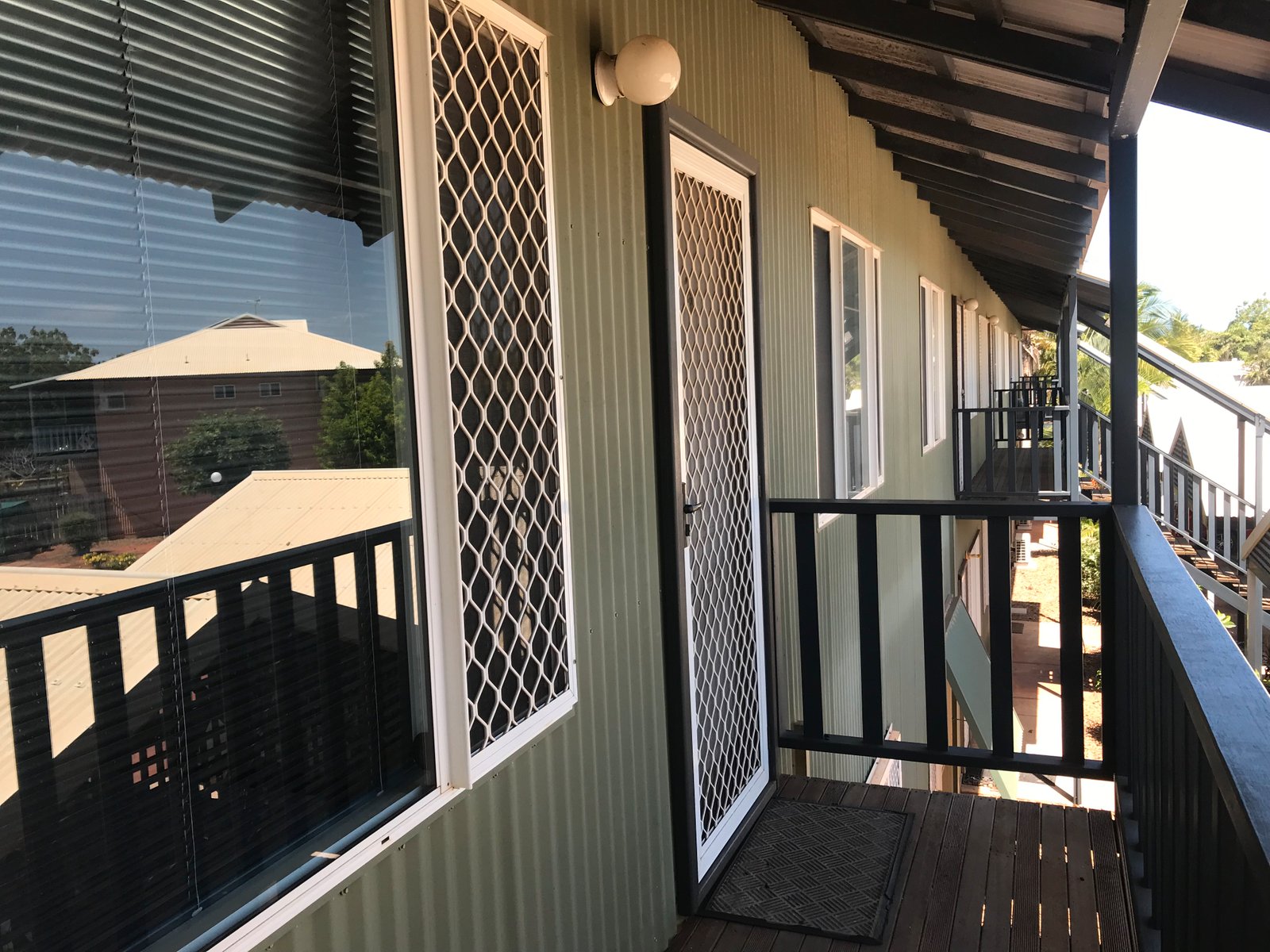 28 / 10 De Pledge Way CABLE BEACH 2