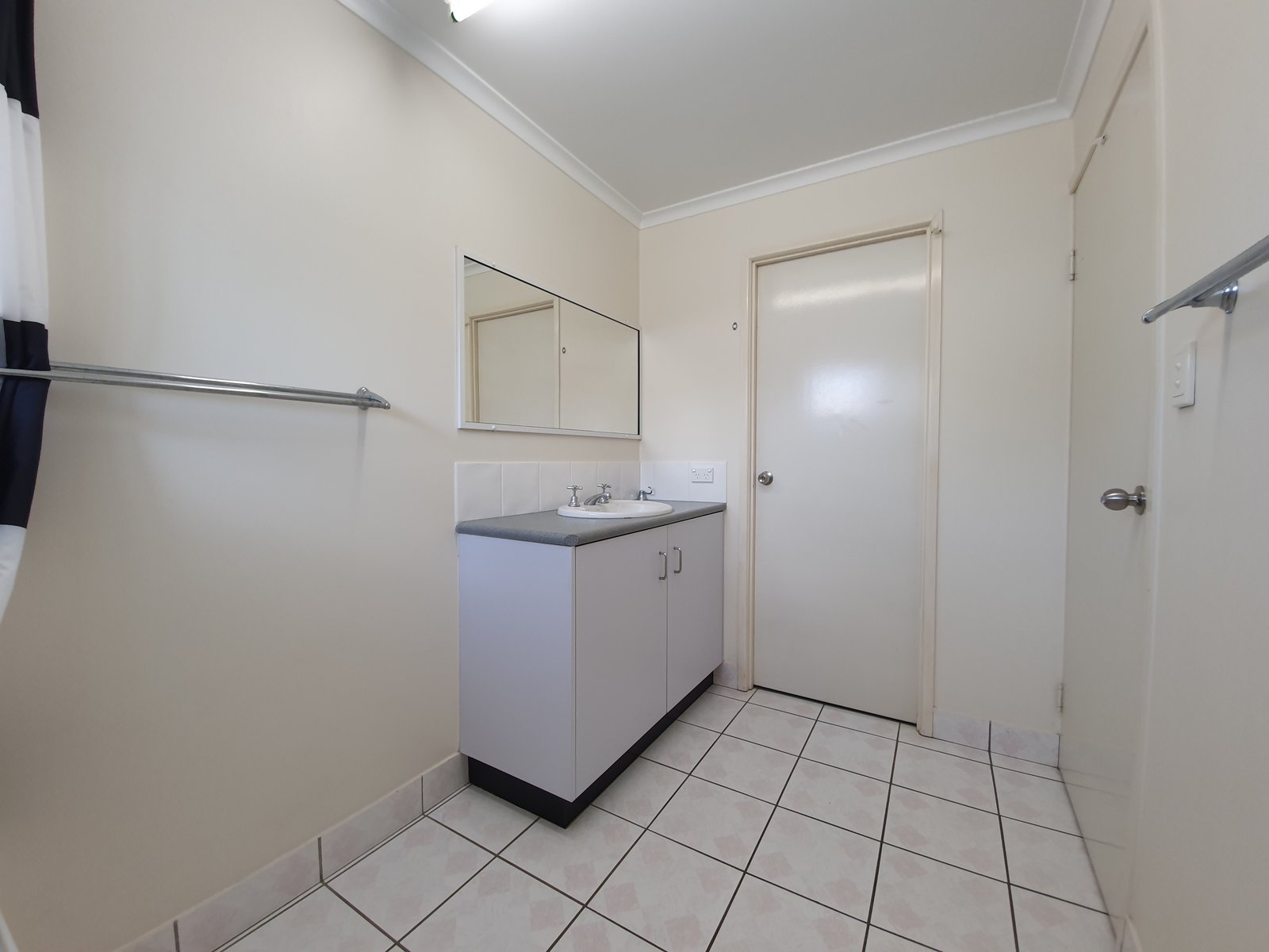 2/8-10 Gardenia St  PROSERPINE 10