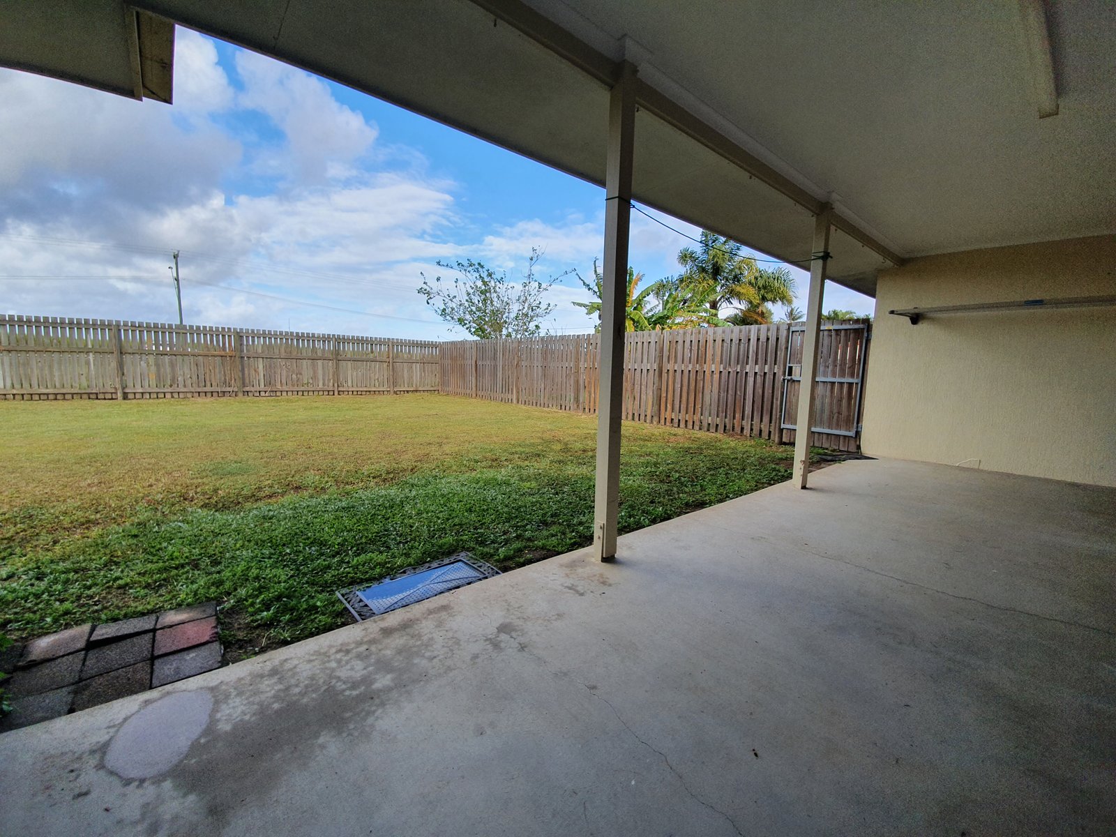 2/8-10 Gardenia St  PROSERPINE 17
