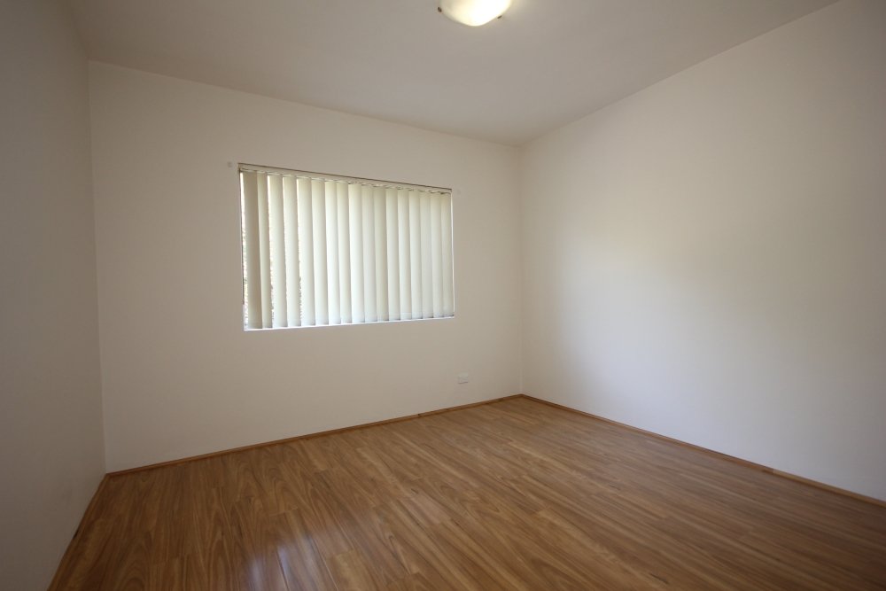 2/8-10 President Avenue KOGARAH 4