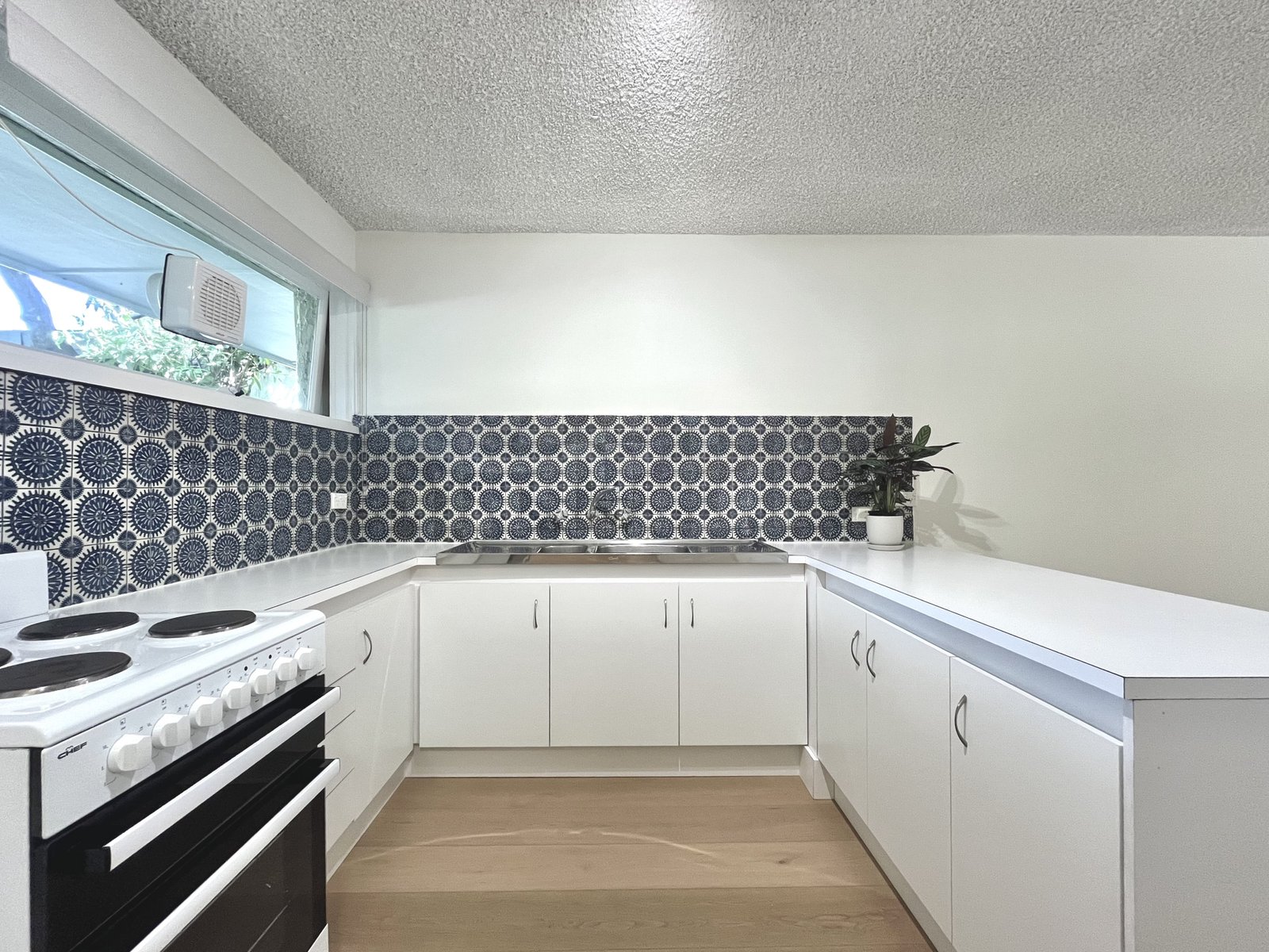 Gallery: 2/8-10 Summerhill Road