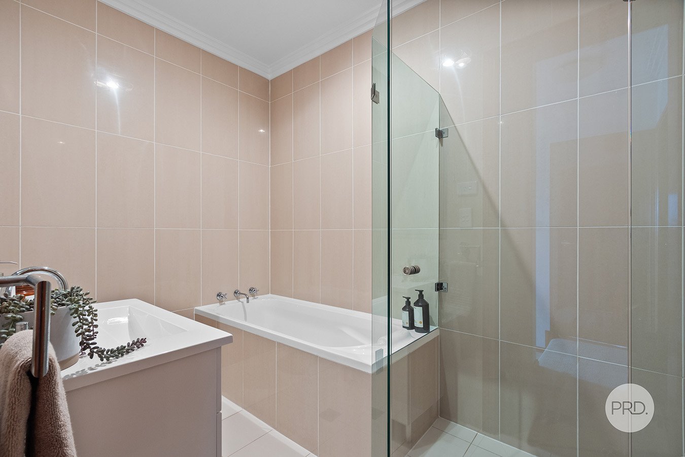 2/8-10 Woronora Parade OATLEY 8